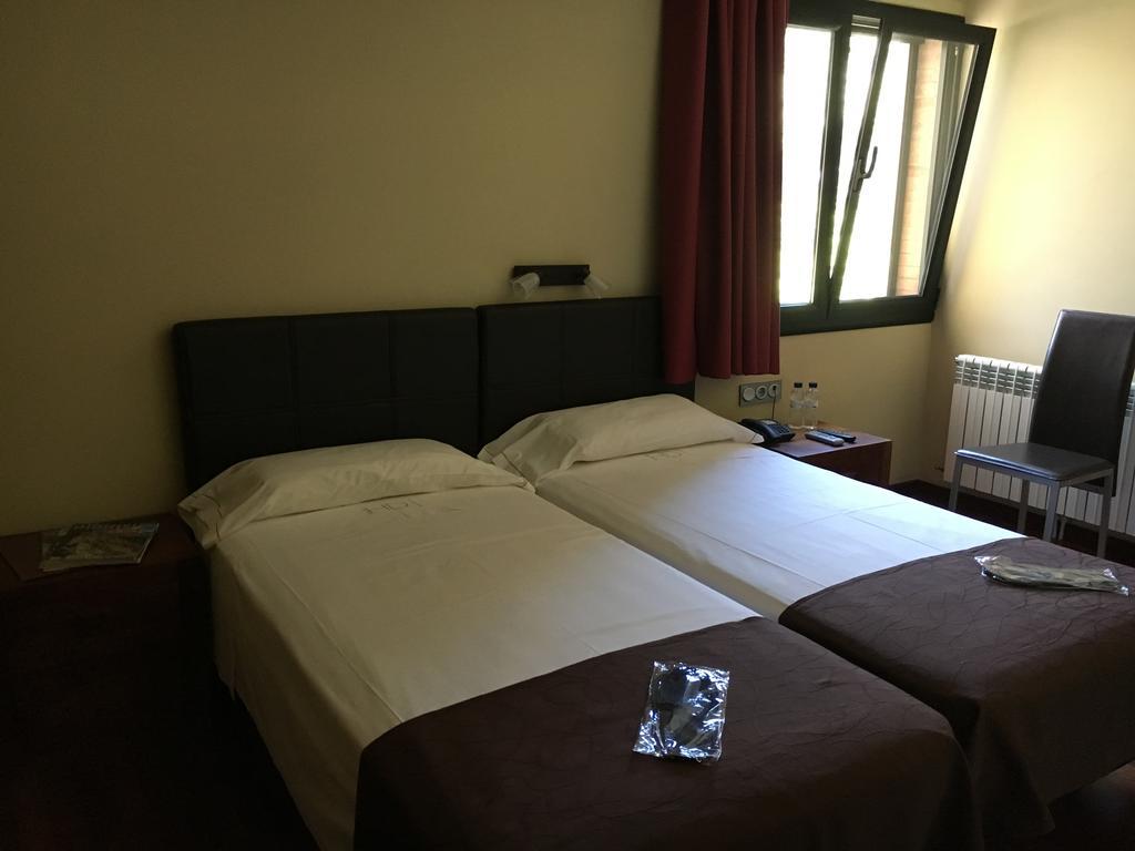 Hotel Dom 오르가니아 외부 사진